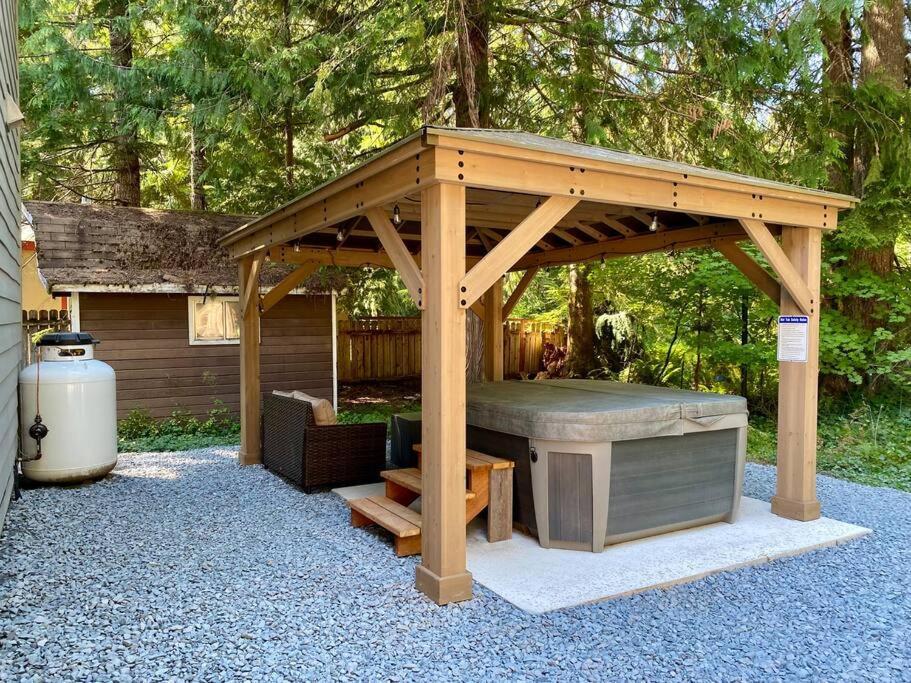 New Modern Cabin! 5Mi To Mt Rainier National Park! Hot Tub & Wifi Ashford Exterior foto